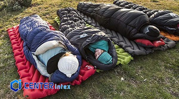 تشک بادی بهترین زیرانداز کیسه خواب